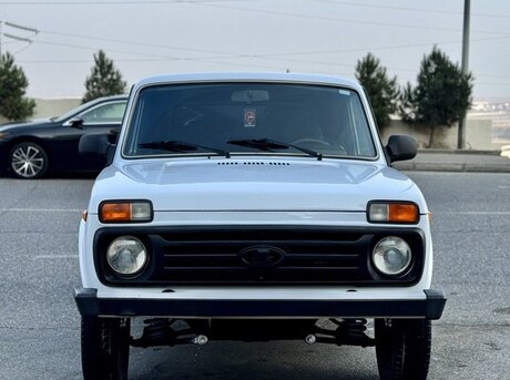 LADA (VAZ) Niva 2008