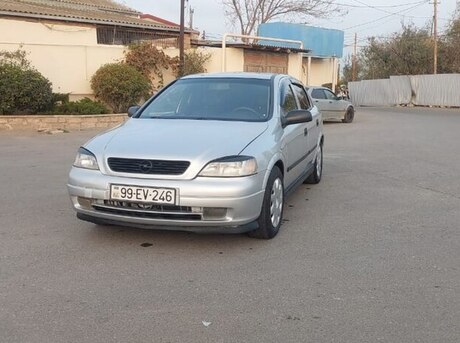Opel Astra 1998