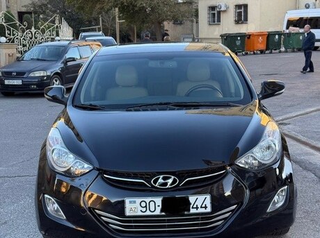 Hyundai Elantra 2013