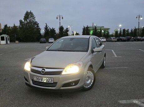 Opel Astra 2007