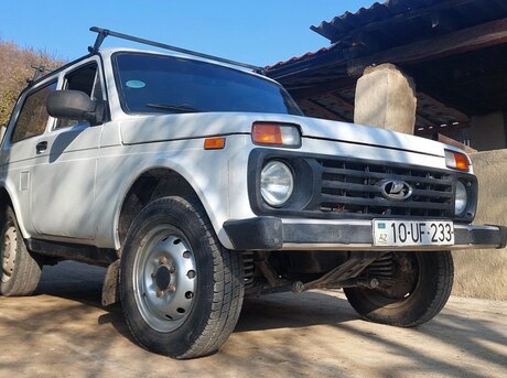 LADA (VAZ) Niva 1998