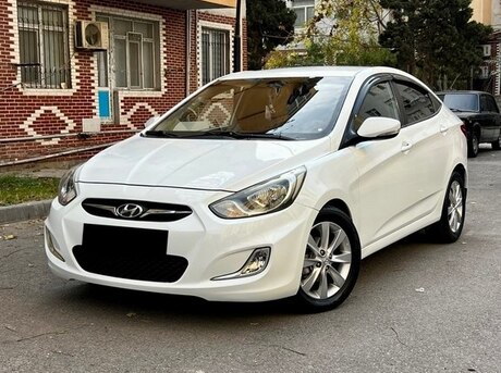 Hyundai Accent 2012