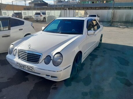 Mercedes E 240 2001