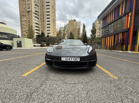 Porsche Panamera 4 Executive