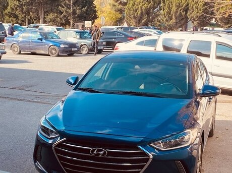 Hyundai Elantra 2017