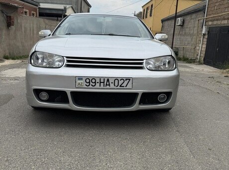 Volkswagen Golf 2003
