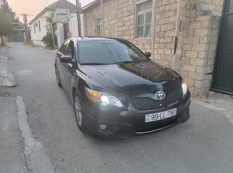 Toyota Camry 2011