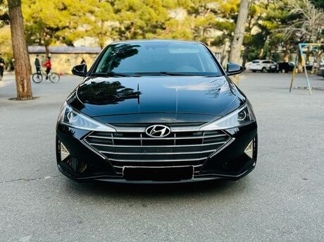 Hyundai Elantra 2019