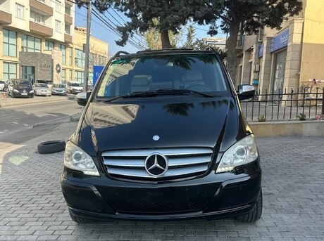 Mercedes Viano 2010
