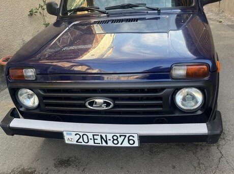 LADA (VAZ) Niva 2015