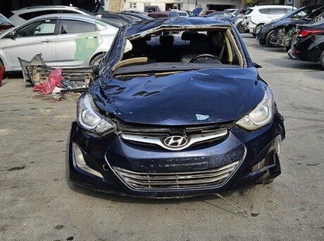 Hyundai Elantra 2012