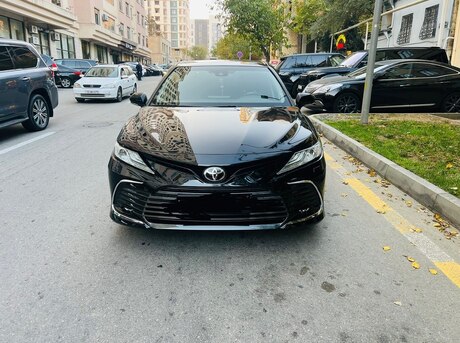 Toyota Camry 2021