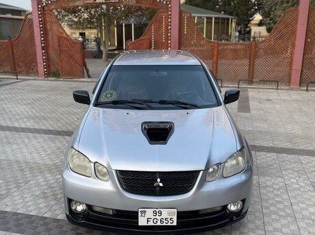 Mitsubishi Airtrek 2004