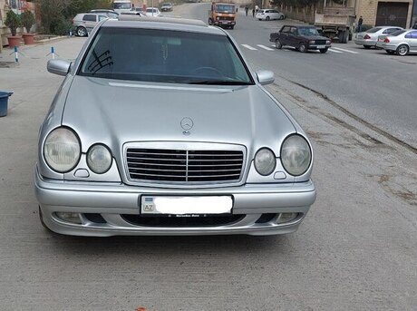 Mercedes E 240 1999