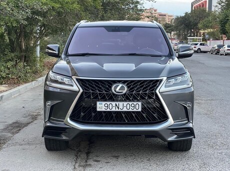 Lexus LX 570 2013