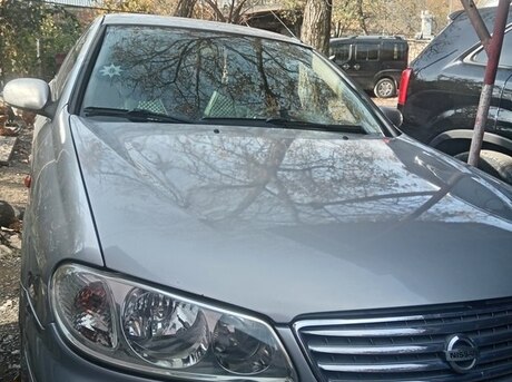 Nissan Sunny 2003