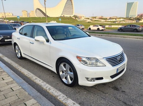 Lexus LS 460 2012