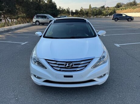 Hyundai Sonata 2010