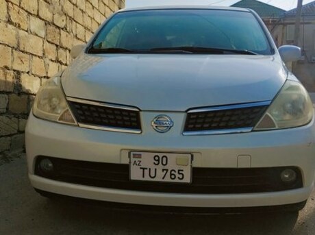 Nissan Tiida 2008