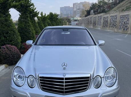 Mercedes E 270 2003
