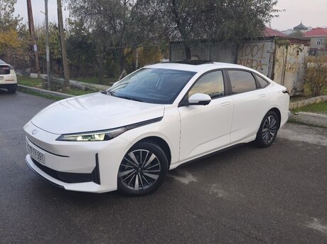 Changan Qiyuan A05 2024