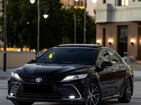 Toyota Camry 2021
