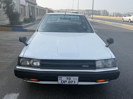 Nissan  1985