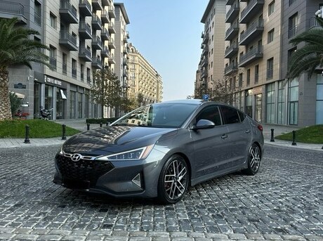 Hyundai Elantra 2019