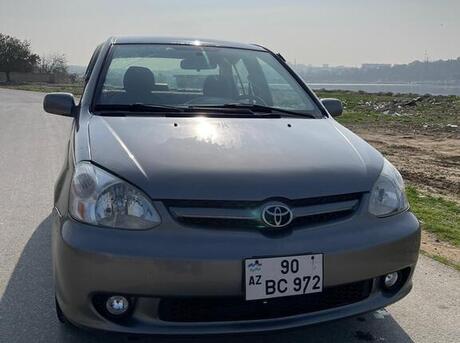 Toyota  2005
