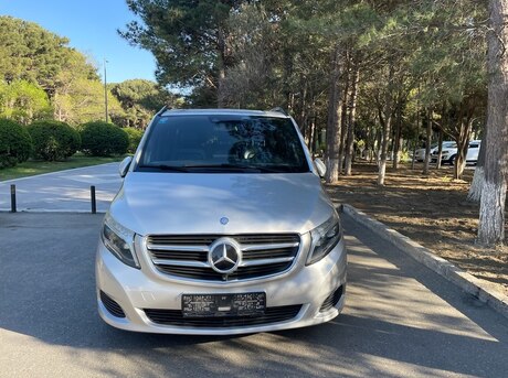 Mercedes V 250