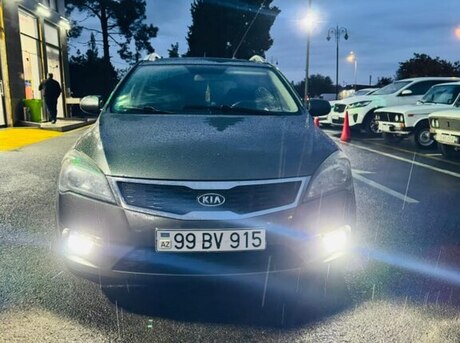 Kia  2011