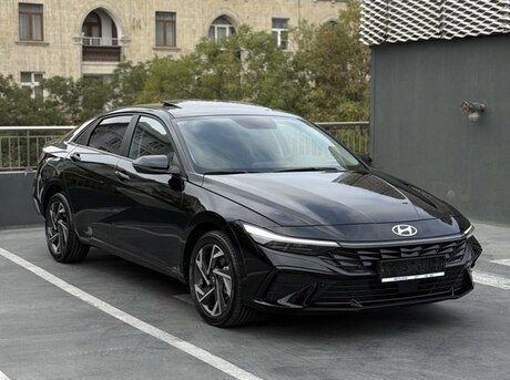 Hyundai Elantra 2024