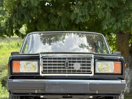 LADA (VAZ) 2107 2010