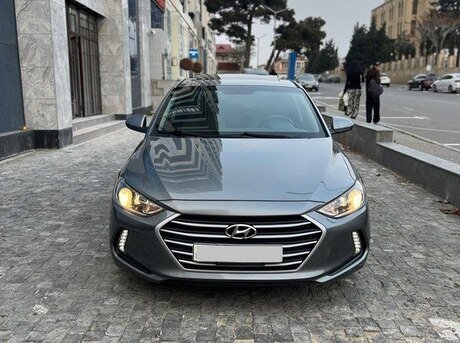 Hyundai Elantra 2018