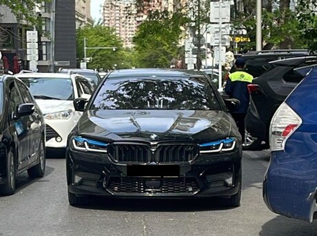 BMW 530