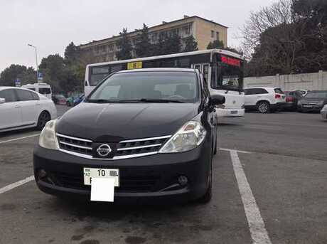 Nissan Tiida 2006