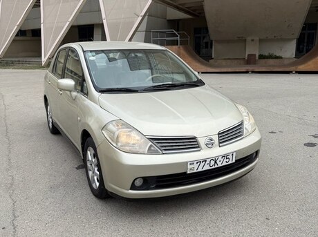Nissan Tiida 2007