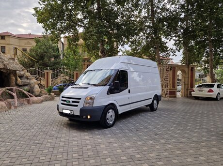 Ford Transit 2010