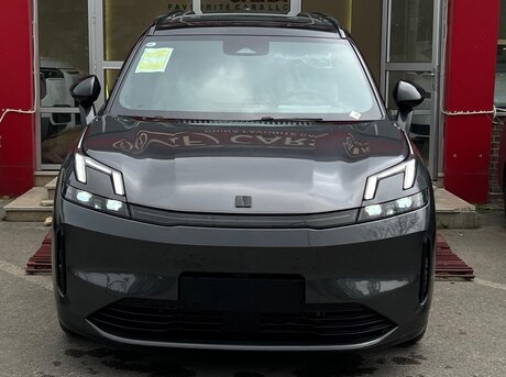 Lynk & Co 08