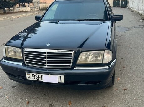 Mercedes C 240