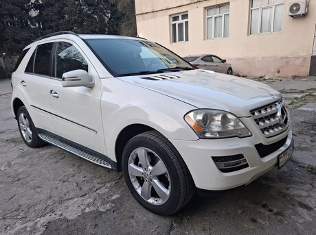 Mercedes ML 350 4MATIC 2010