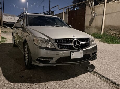 Mercedes C 250 4MATIC 2011