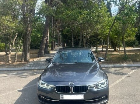 BMW 330 2018