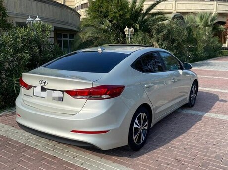 Hyundai Elantra 2016