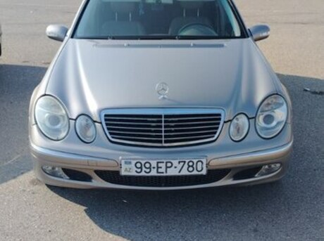 Mercedes E 320
