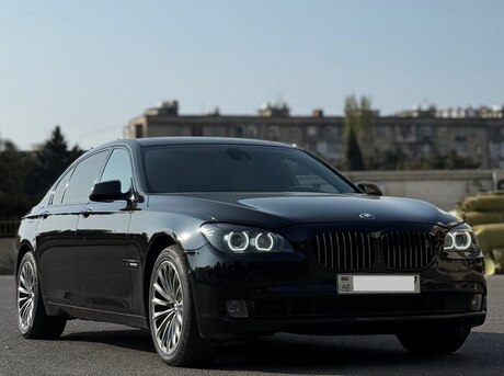 BMW 750 2010