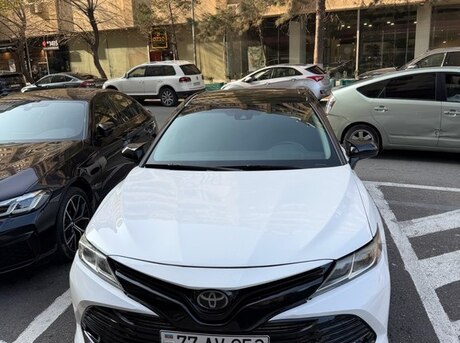 Toyota Camry 2018