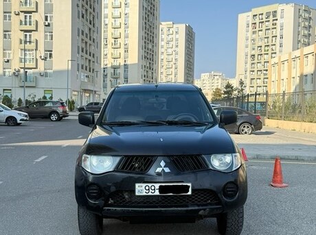 Mitsubishi L200 2008