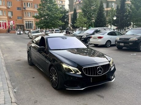 Mercedes E 220