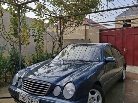Mercedes E 220 2001